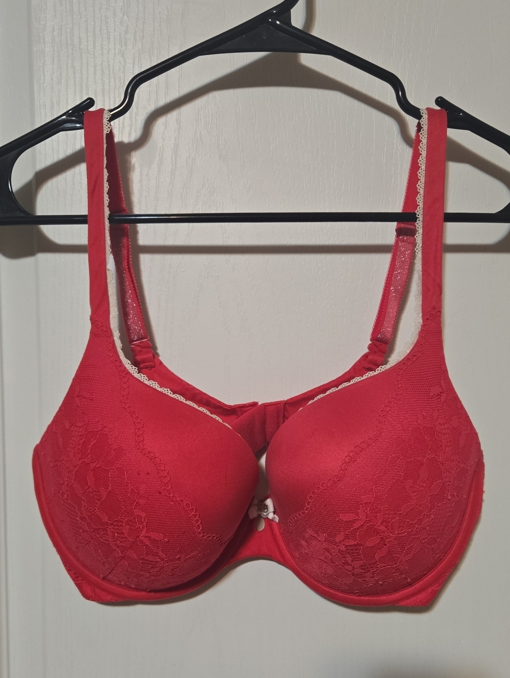 Victoria's Secret Red Lace Push-Up Bra with Delicate Trim